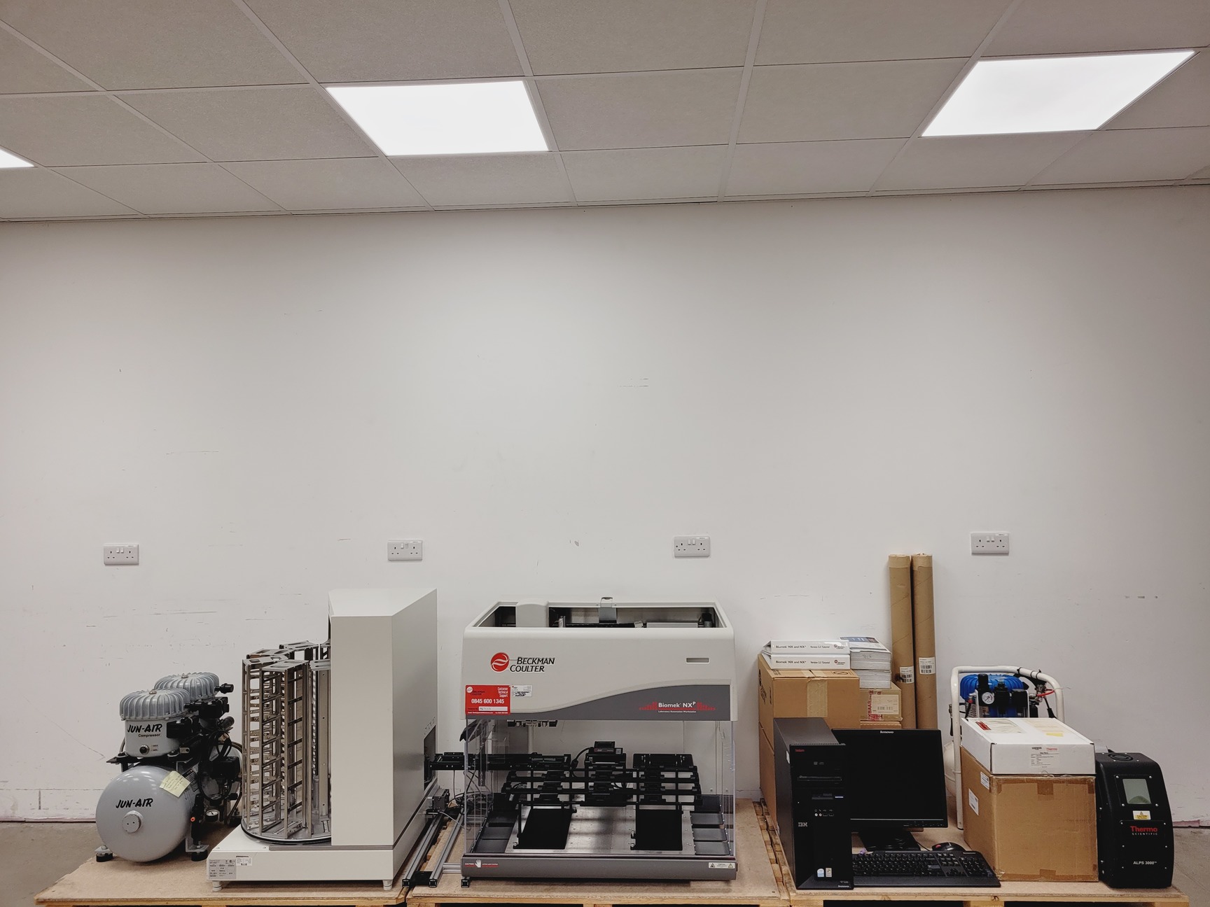 Image of Beckman Coulter Biomek NXp Automated Liquid Handling Robot Bigneat Clean Air Lab