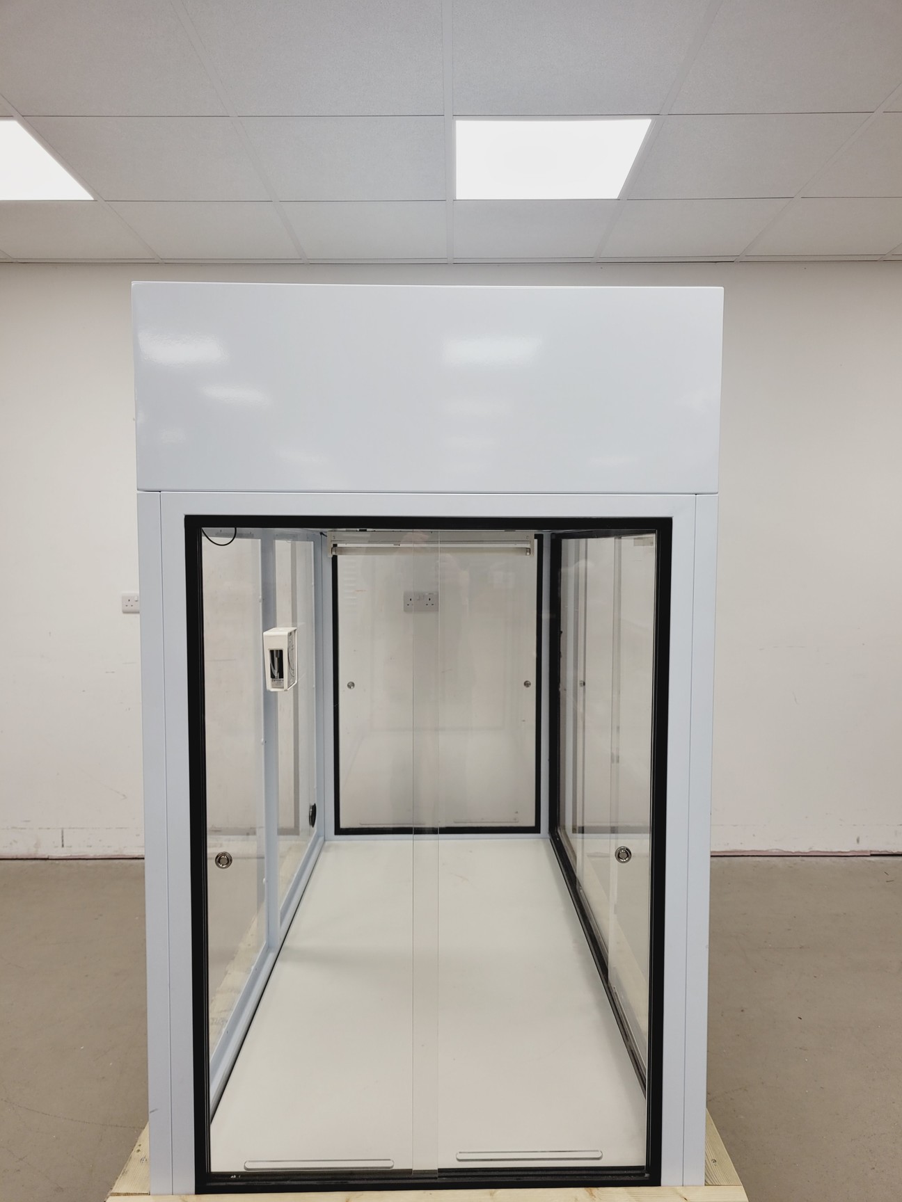 Image of Beckman Coulter Biomek NXp Automated Liquid Handling Robot Bigneat Clean Air Lab