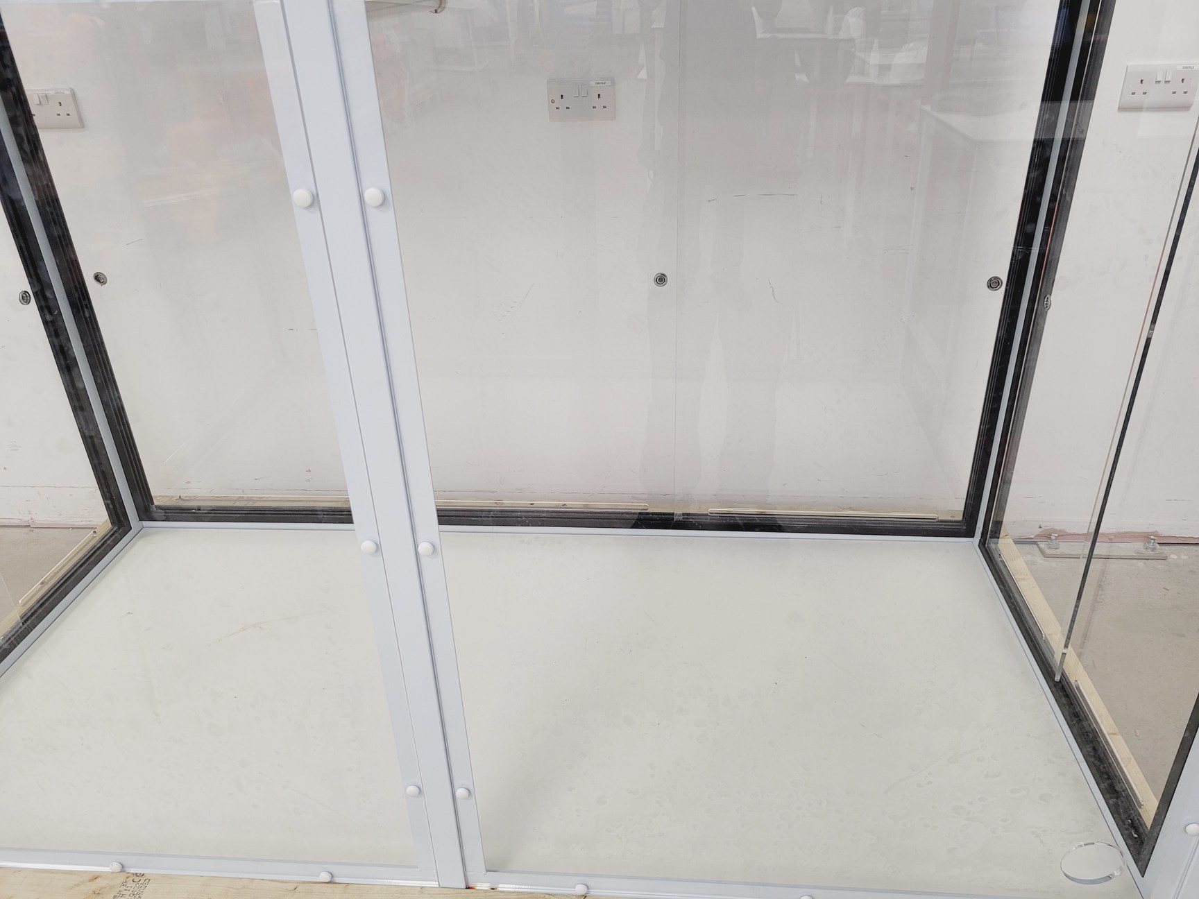 Image of Beckman Coulter Biomek NXp Automated Liquid Handling Robot Bigneat Clean Air Lab