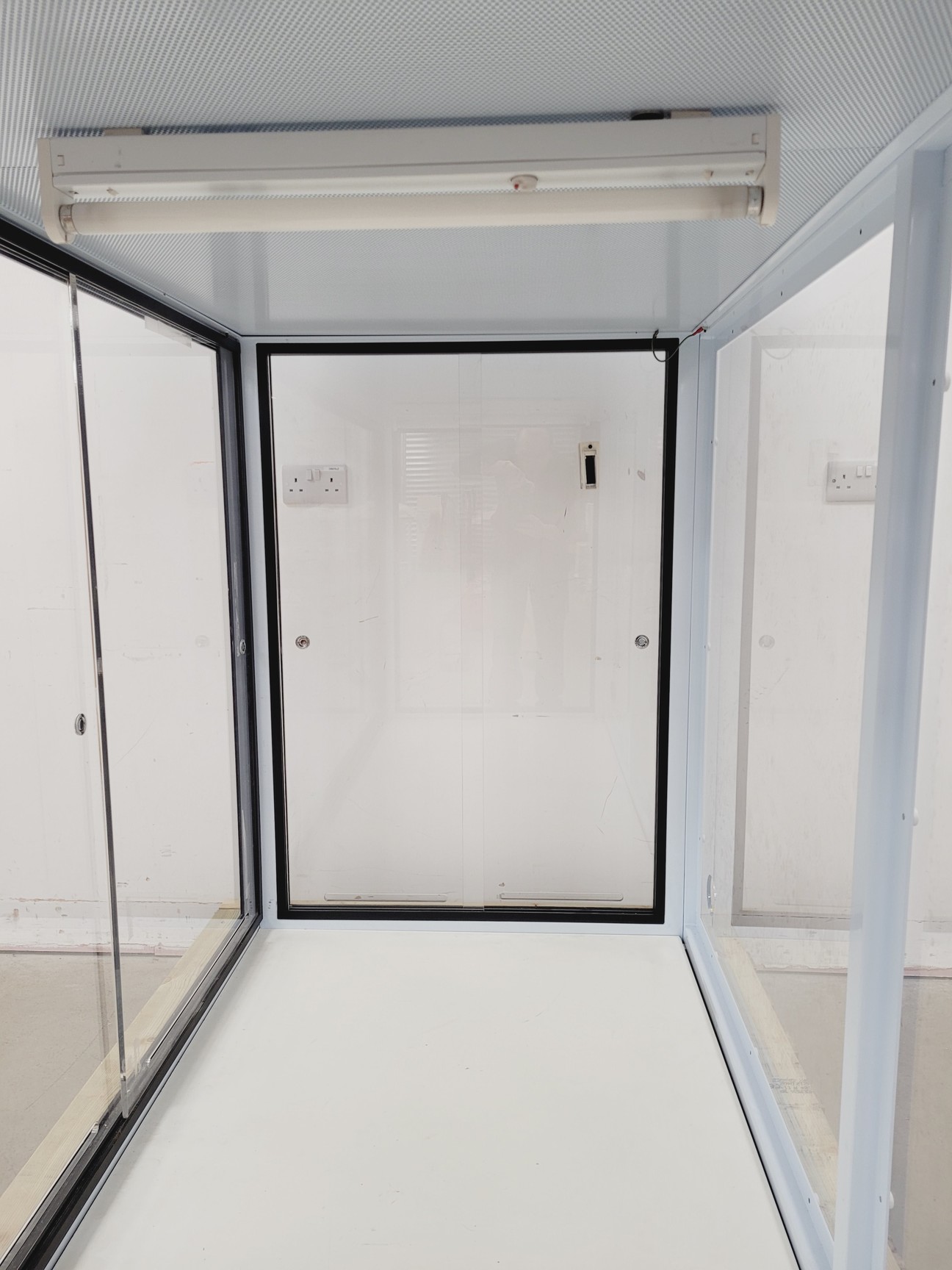 Image of Beckman Coulter Biomek NXp Automated Liquid Handling Robot Bigneat Clean Air Lab