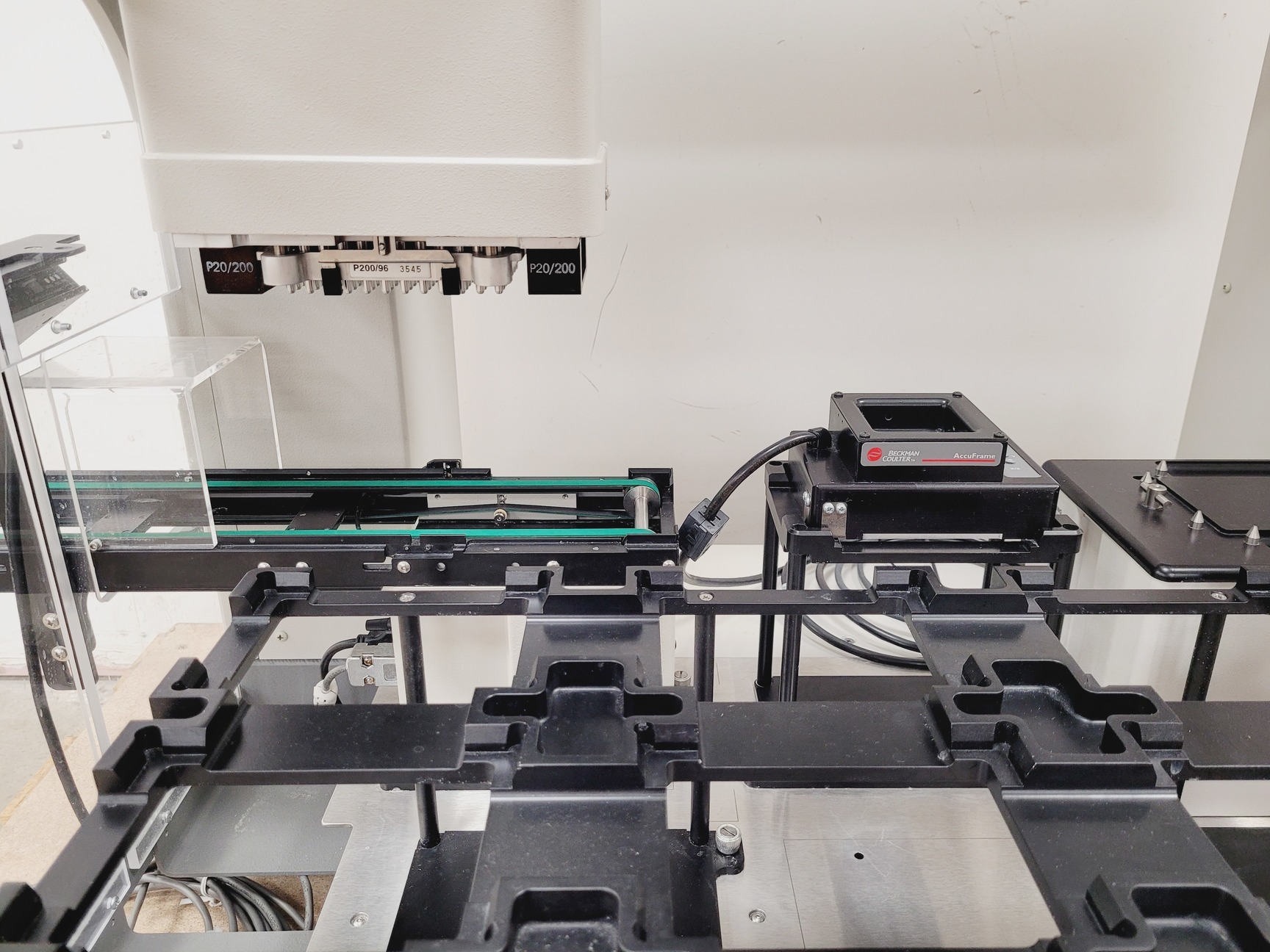Image of Beckman Coulter Biomek NXp Automated Liquid Handling Robot Bigneat Clean Air Lab