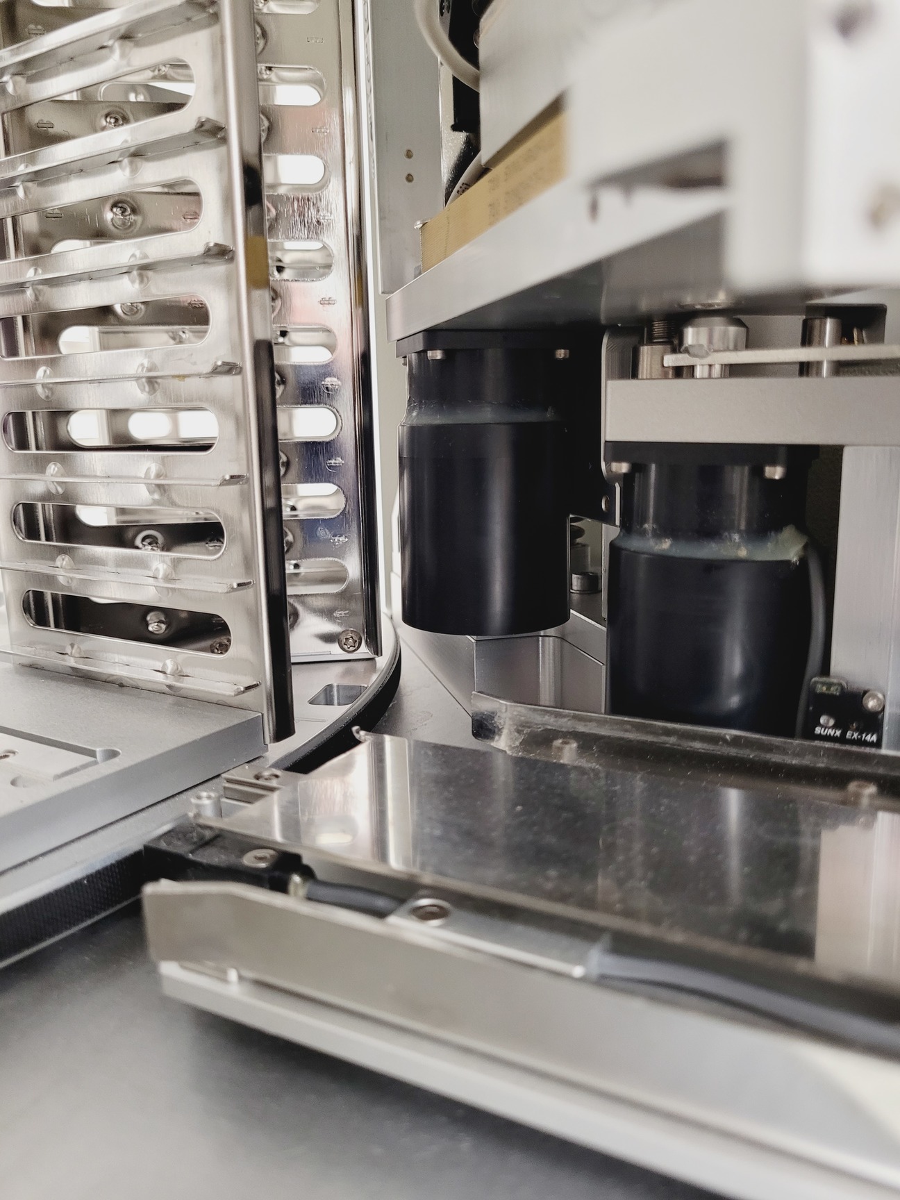 Image of Beckman Coulter Biomek NXp Automated Liquid Handling Robot Bigneat Clean Air Lab