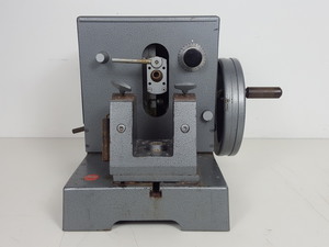 Thumbnail image of Leitz Wetzlar Rotary Microtome Type 1212 Lab