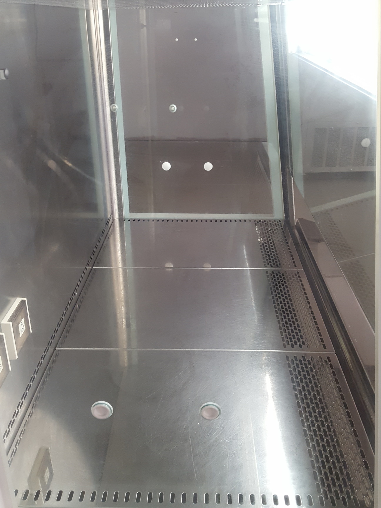 Image of ESCO Class II LP2 BSC Lab Culture Plus Laboratory Safety Cabinet Lab