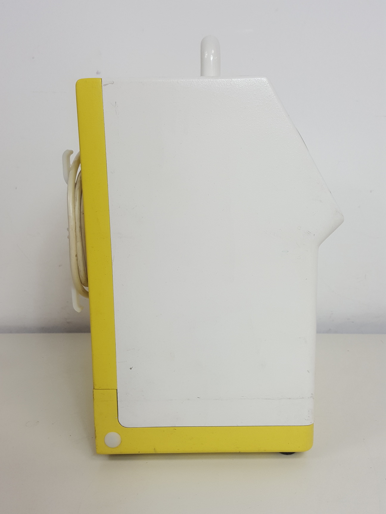 Image of MGE Medical Suction High Vacuum-High Flow Pump Model: SAM12 Lab (2005)