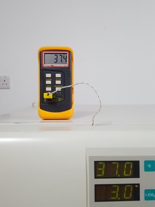 Thumbnail image of Heraeus HeraCell & HeraCell 150 CO2 Laboratory Incubator Stack Lab