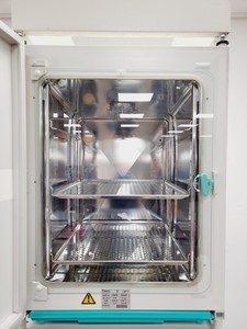 Thumbnail image of Heraeus HeraCell & HeraCell 150 CO2 Laboratory Incubator Stack Lab