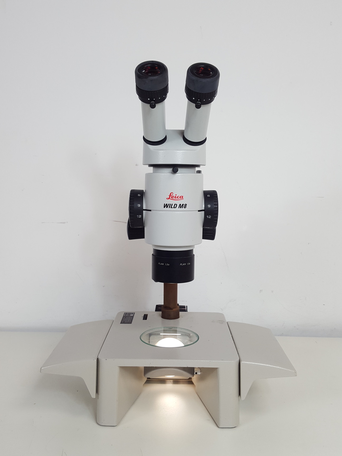 Image of Leica Wild M8 Stereo Zoom Microscope Lab