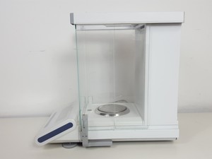 Thumbnail image of Mettler Toledo MS204 Newclassic Analytical Balance Lab Scales 4dp (0.1mg) 