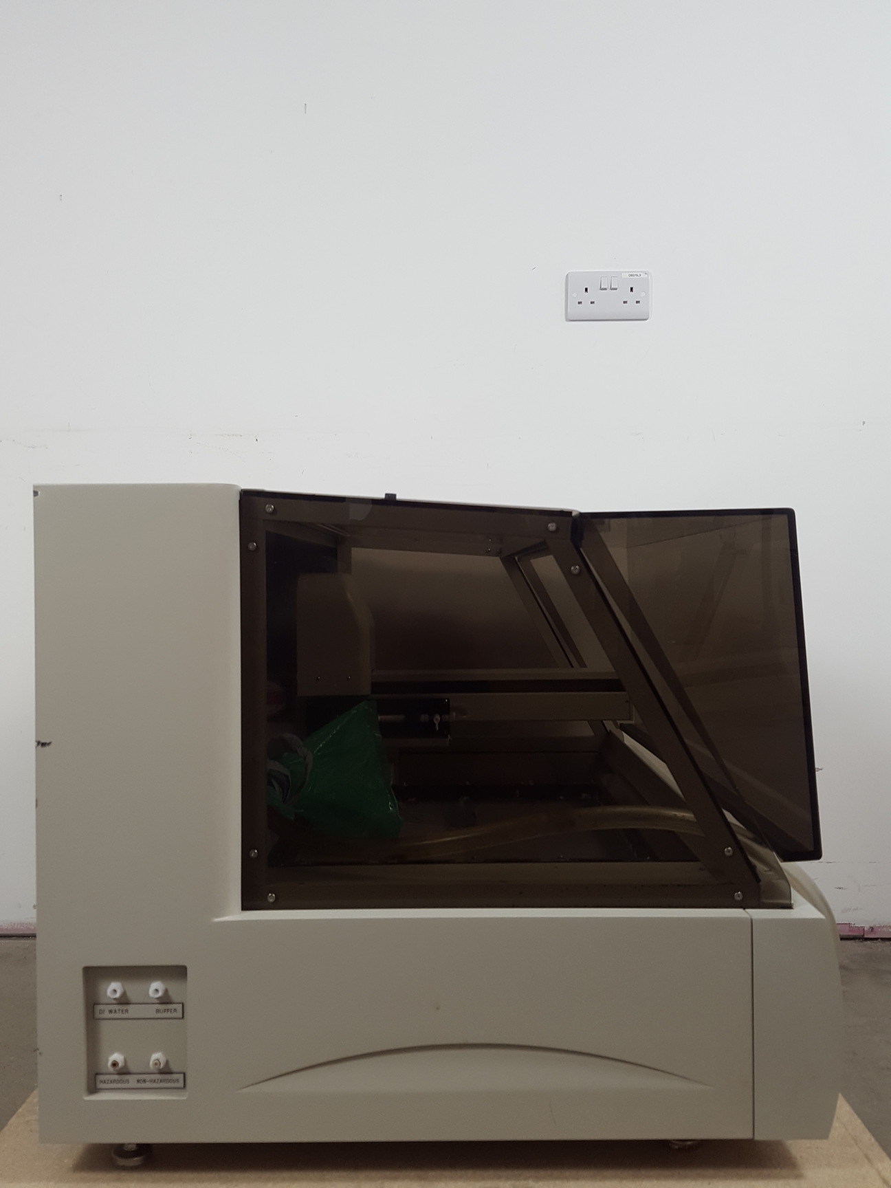 Image of Dako Autostainer Plus Automated Slide Stainer Processing/Staining  System Lab