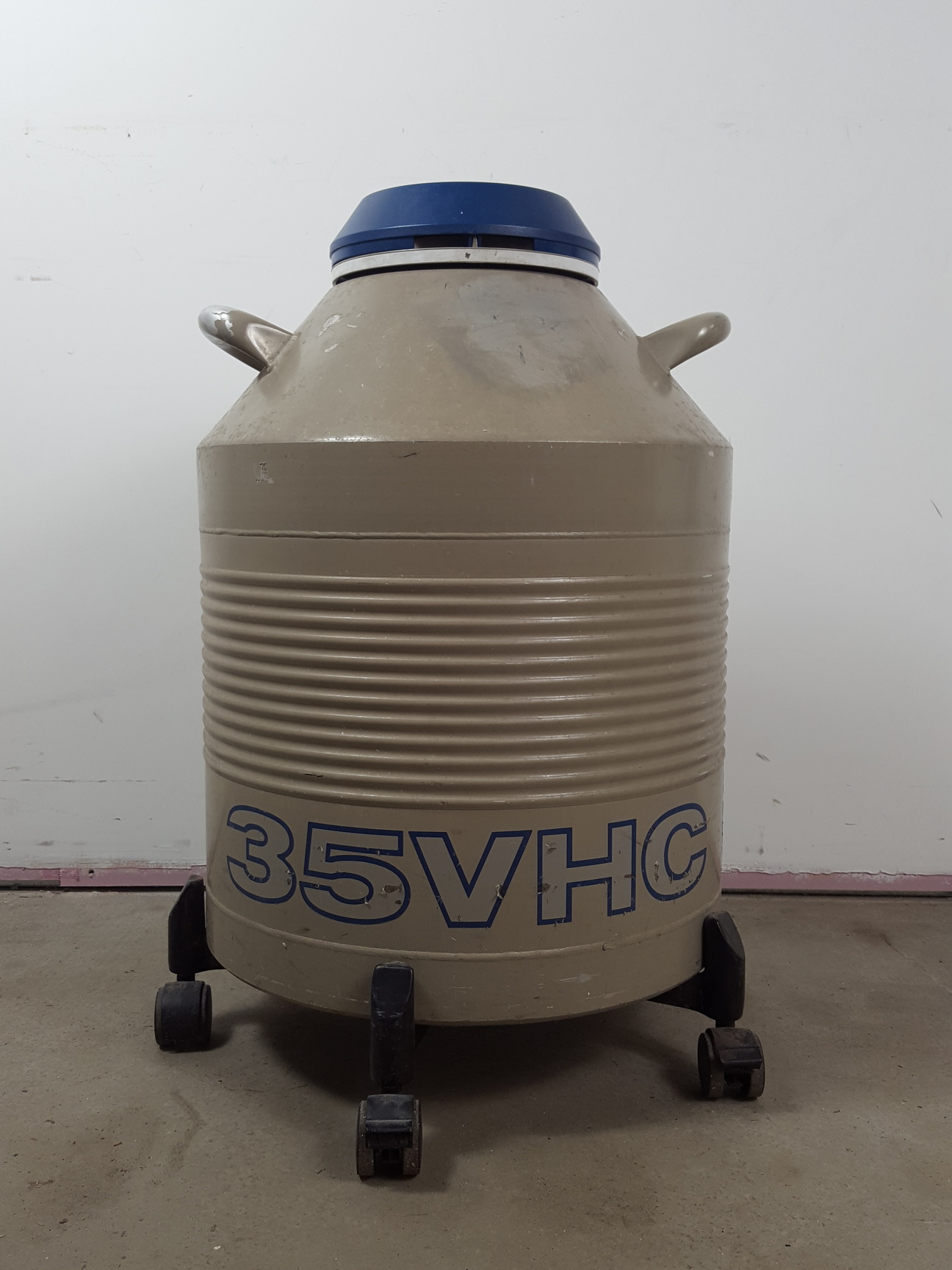 Image of Taylor-Wharton Jencons Model 35-VHC Liquid Nitrogen Dewar Lab
