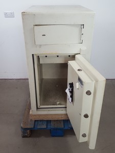 Thumbnail image of SMP Comm 1 Community 1 Twin Door Cash Safe with Postbox - Code & Keys Included 