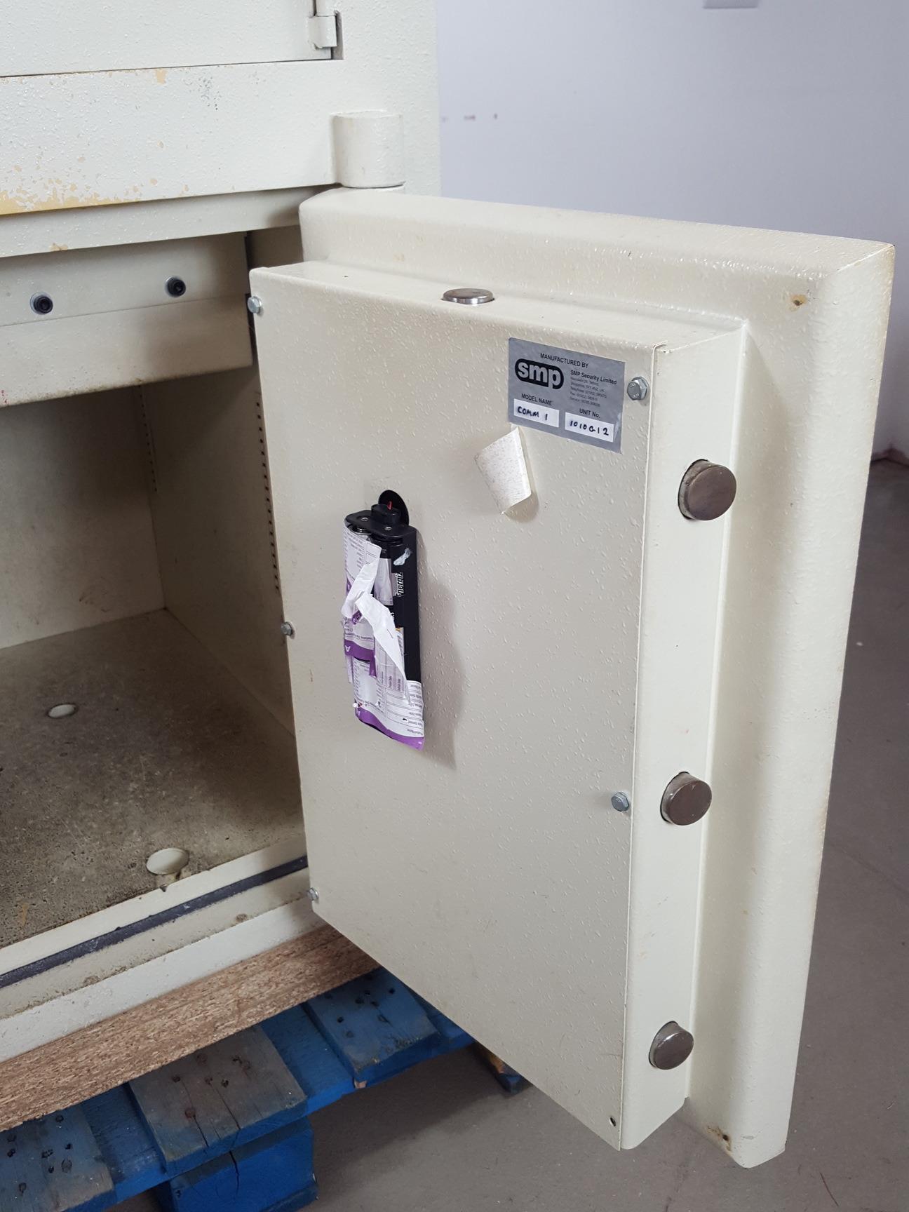 Image of SMP Comm 1 Community 1 Twin Door Cash Safe with Postbox - Code & Keys Included 