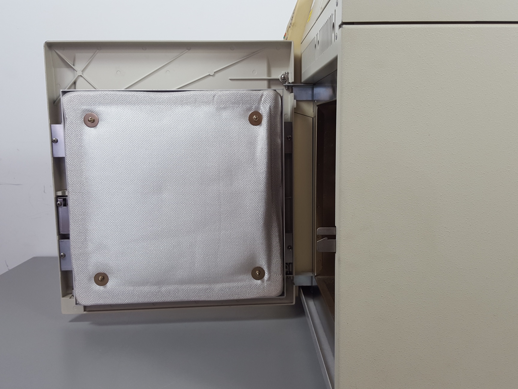 Image of Varian 3800 GC Gas Chromatograph Lab