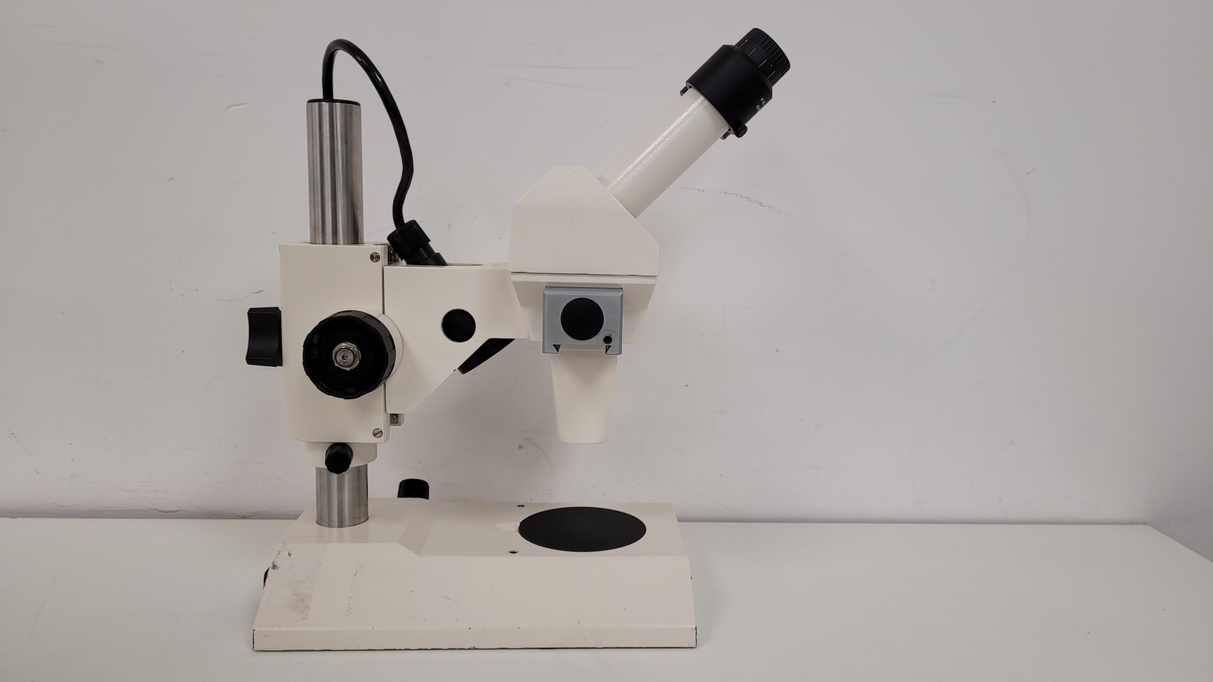 Image of Zeiss Stemi DRC Stereo Zoom Laboratory Microscope - 4X 2X Lab Stereoscopic