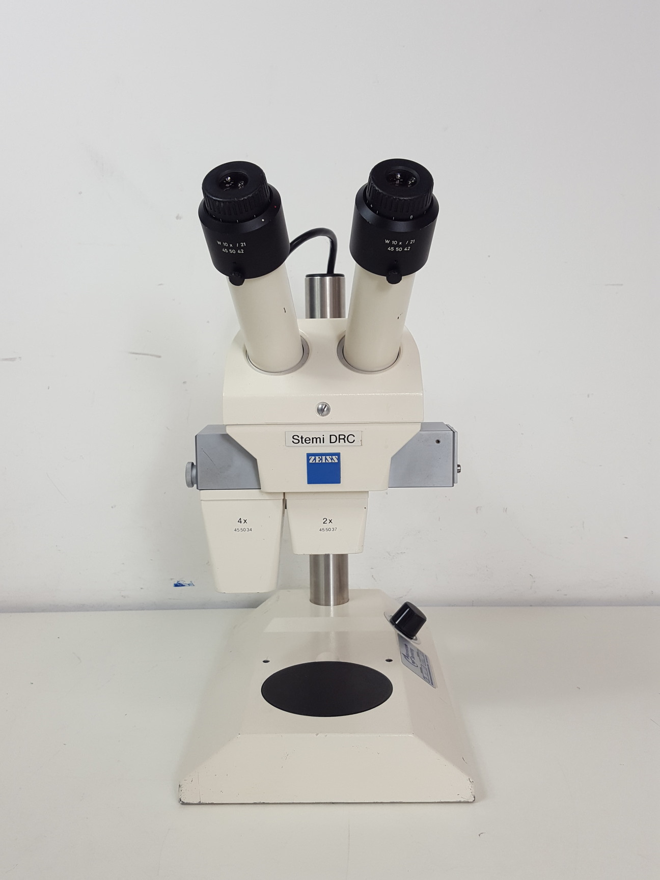 Image of Zeiss Stemi DRC Stereo Zoom Laboratory Microscope - Fixed Objectives 2X 4X Lab