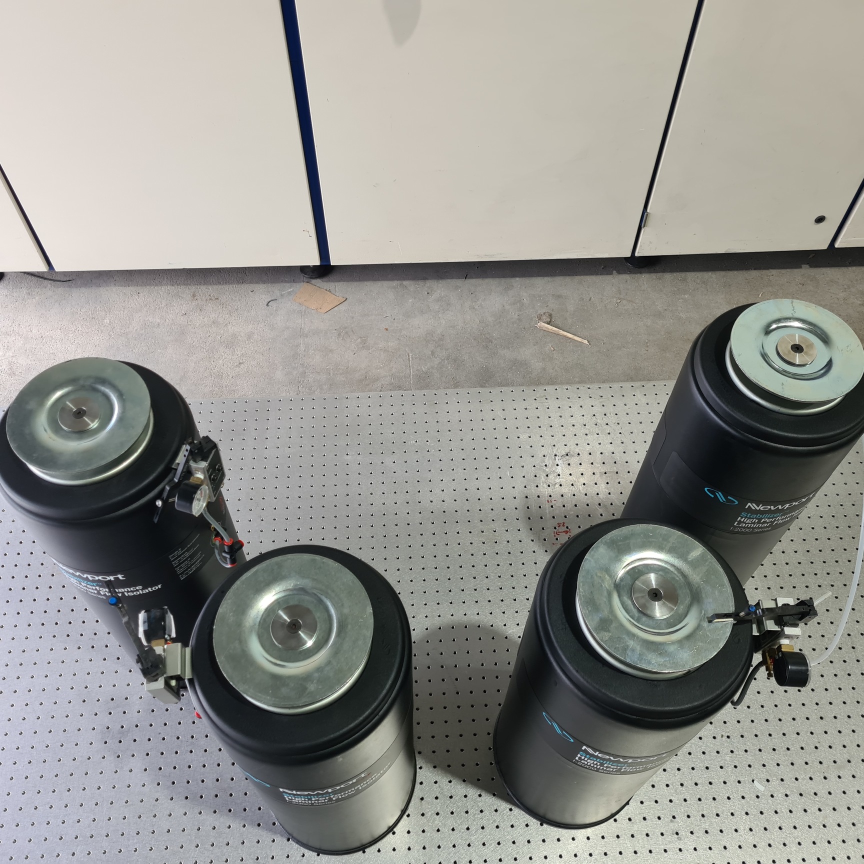 Image of Newport RS 1000 Sealed Hole Vibration Isolation Table I-2000 Lab