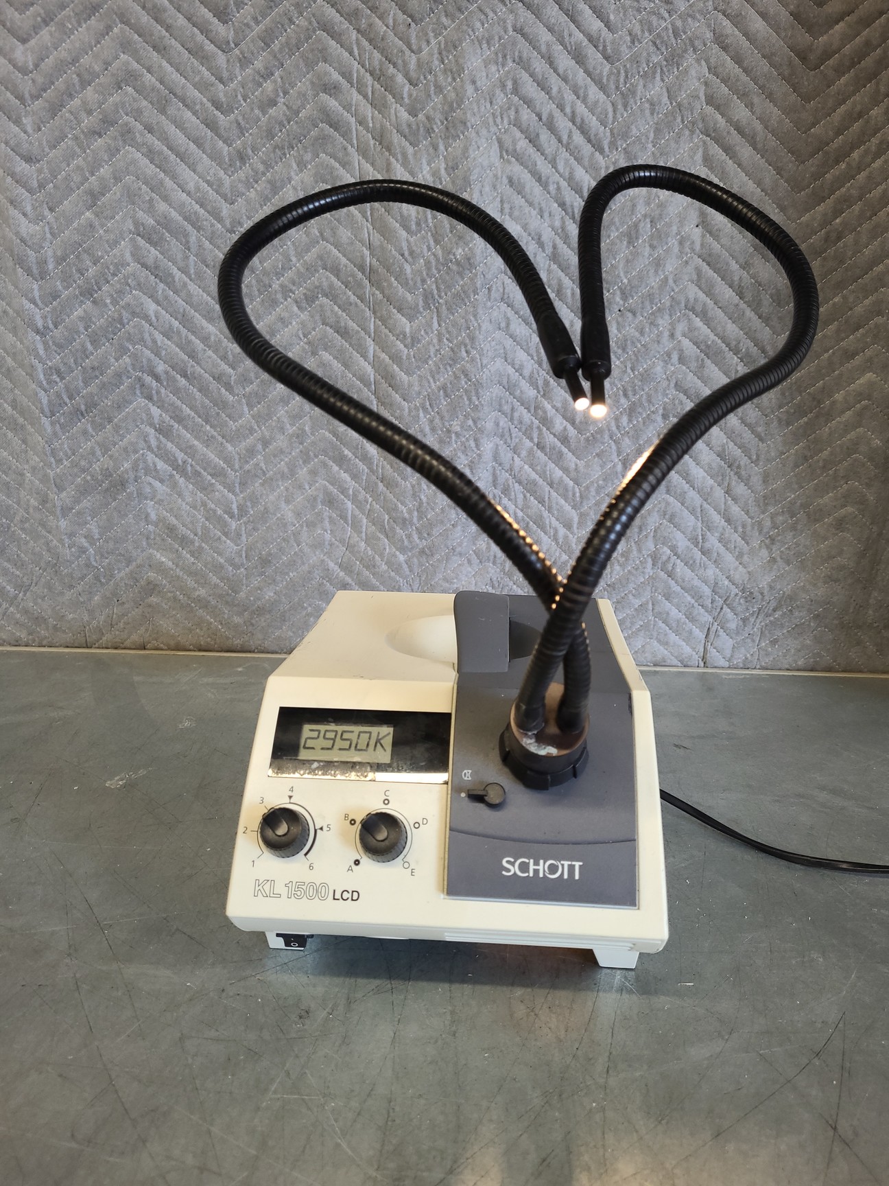Image of Schott KL1500 Halogen Microscope Light Source Lab