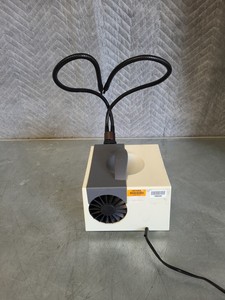 Thumbnail image of Schott KL1500 Halogen Microscope Light Source Lab
