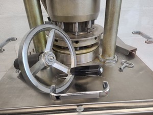 Thumbnail image of LFA RTP9 Rotary Laboratory Press Station Lab