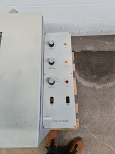 Thumbnail image of Gallenkamp Floor Standing Orbital Shaker Incubator - Cat No IOX400.XX1.C Lab