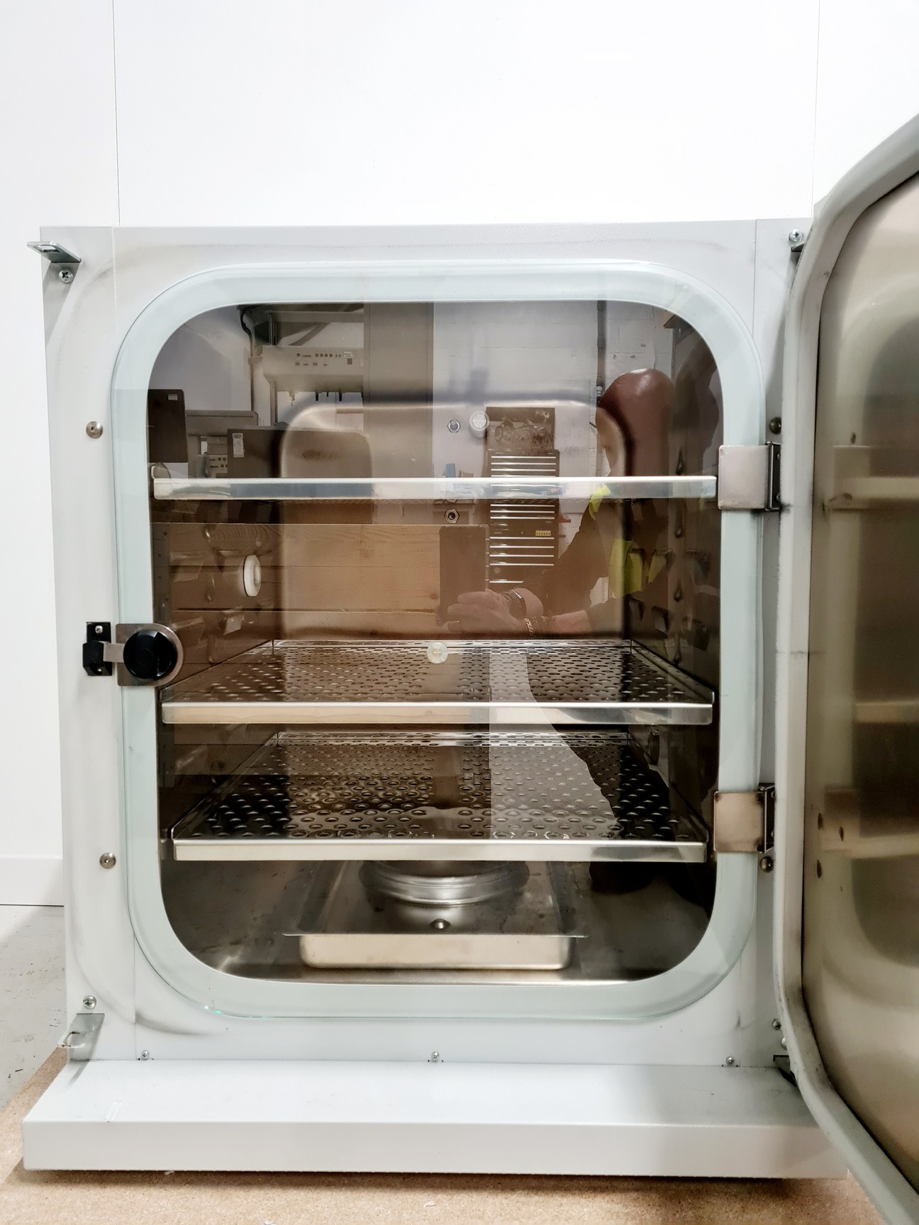 Image of Binder C150 CO2 Laboratory Incubator Lab