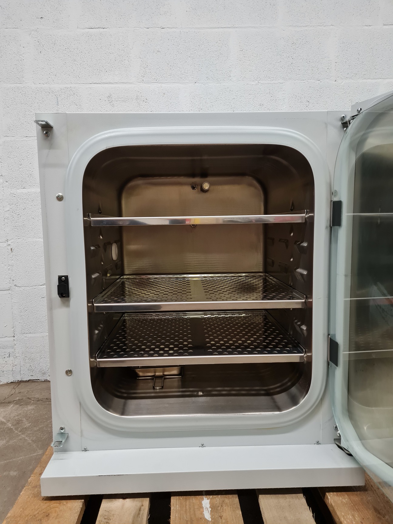 Image of Binder C150  Laboratory CO2 Incubator Lab