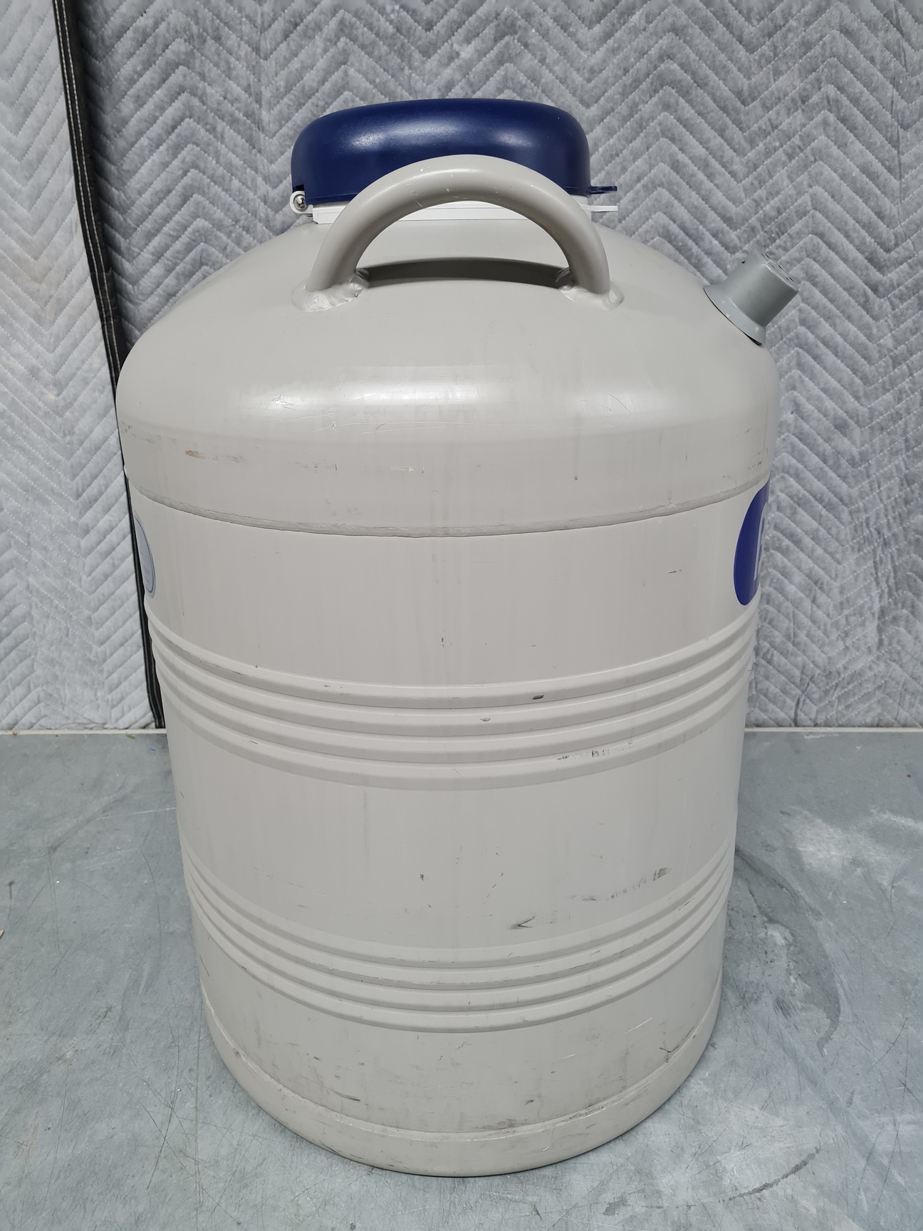 Image of Statebourne Cryogenics Bio 36 Liquid Nitrogen Storage Dewar Lab