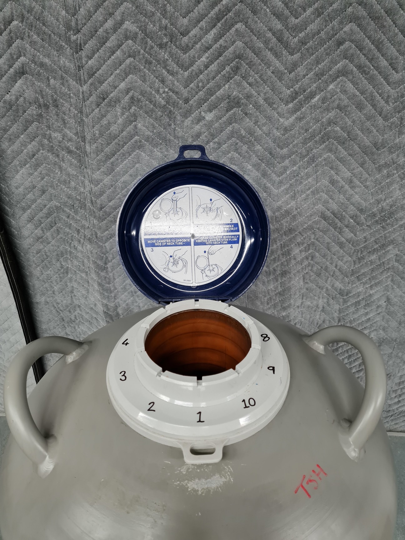 Image of Statebourne Cryogenics Bio 36 Liquid Nitrogen Storage Dewar Lab