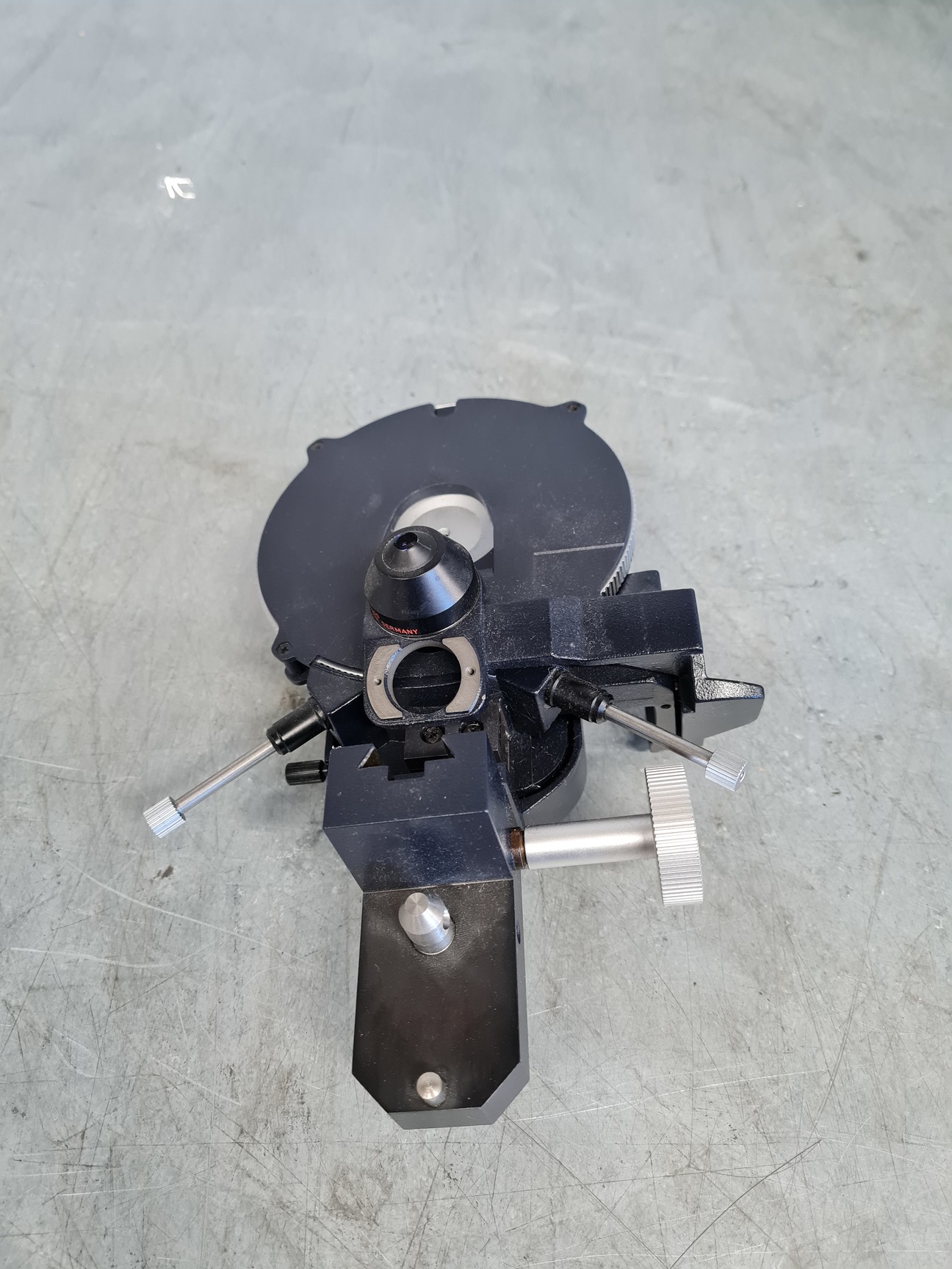 Image of Leica 501000 501012 POL 0.90 S1 Universal DIC Microscope Condenser DMRB