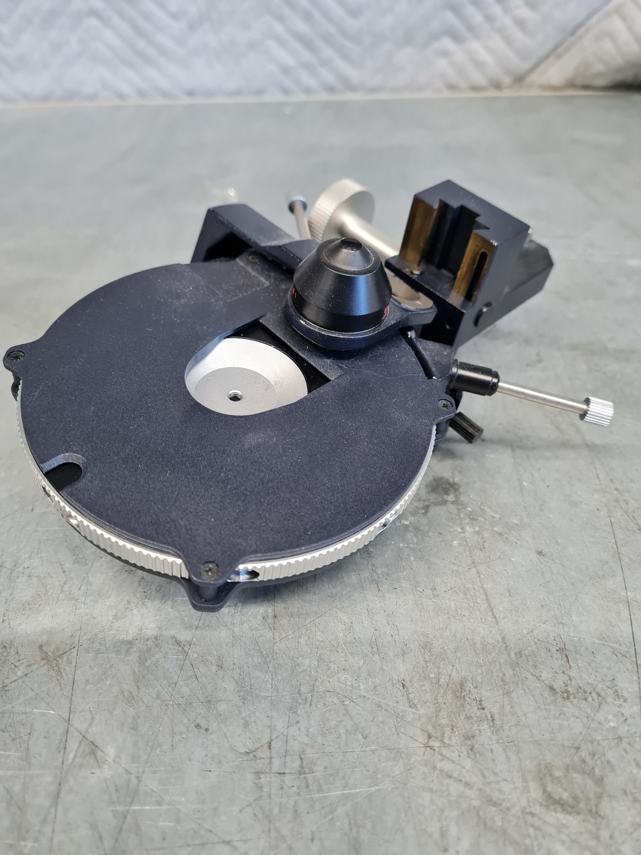Image of Leica 501000 501012 POL 0.90 S1 Universal DIC Microscope Condenser DMRB