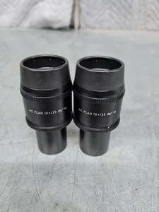 Thumbnail image of Pair of Leica 507800 MC PLAN 10x25 M Microscope Eyepieces Lab
