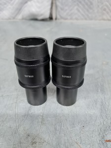 Thumbnail image of Pair of Leica 507800 MC PLAN 10x25 M Microscope Eyepieces Lab