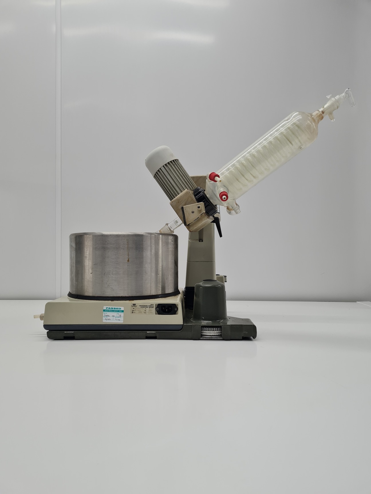 Image of Buchi RE111 Rotavapor Rotary Evaporator & 461 Water Bath Lab