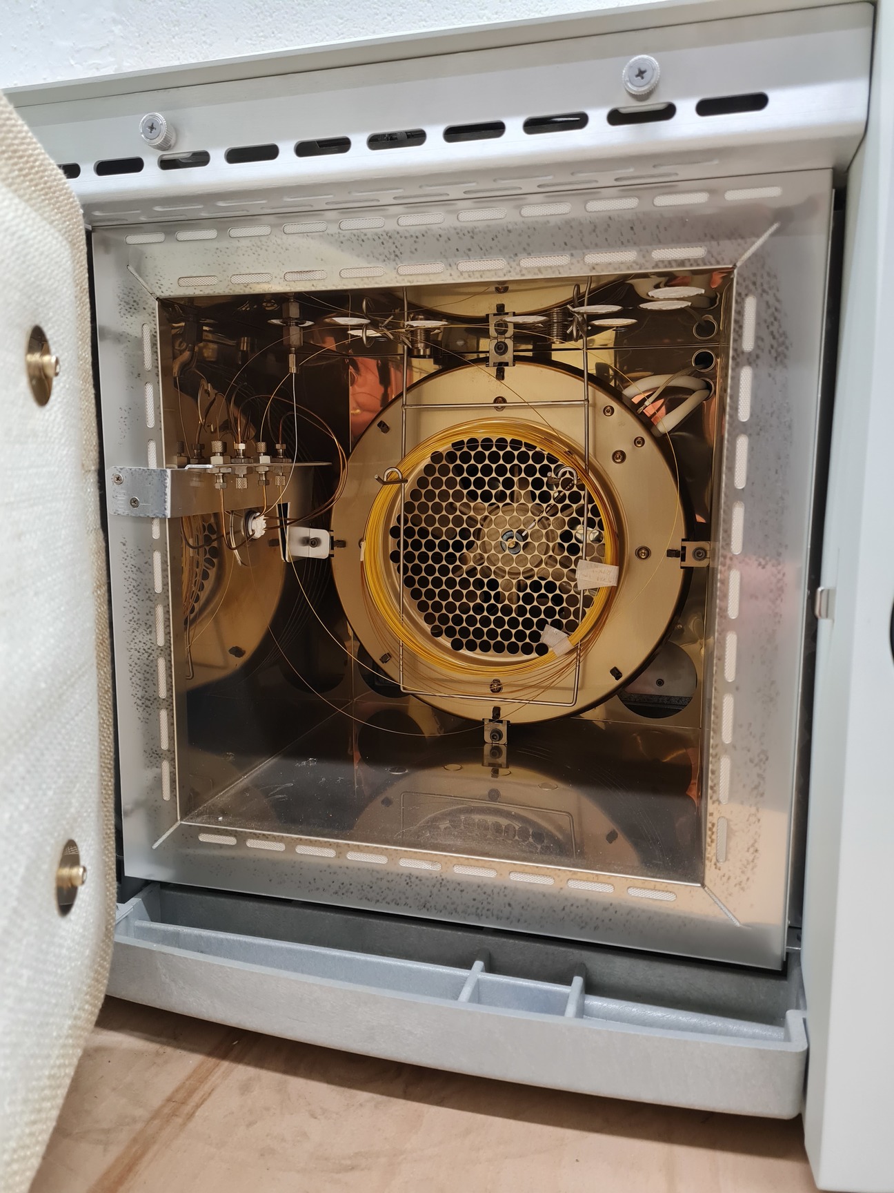 Image of Thermo Trace GC Ultra Refinery Gas Analyser Model K8880557 Chromatograph Lab