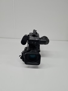 Thumbnail image of Sony DSR-400PL (DSR400PL) DVCAM 4:3 Professional Camcorder 
