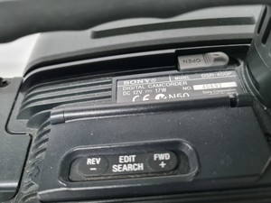 Thumbnail image of Sony DSR-400PL (DSR400PL) DVCAM 4:3 Professional Camcorder 