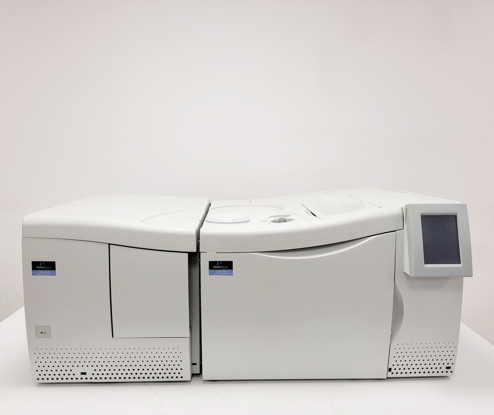 Image of Perkin Elmer Clarus 500 GC-MS Gas Chromatograph Mass Spectrometer System Lab