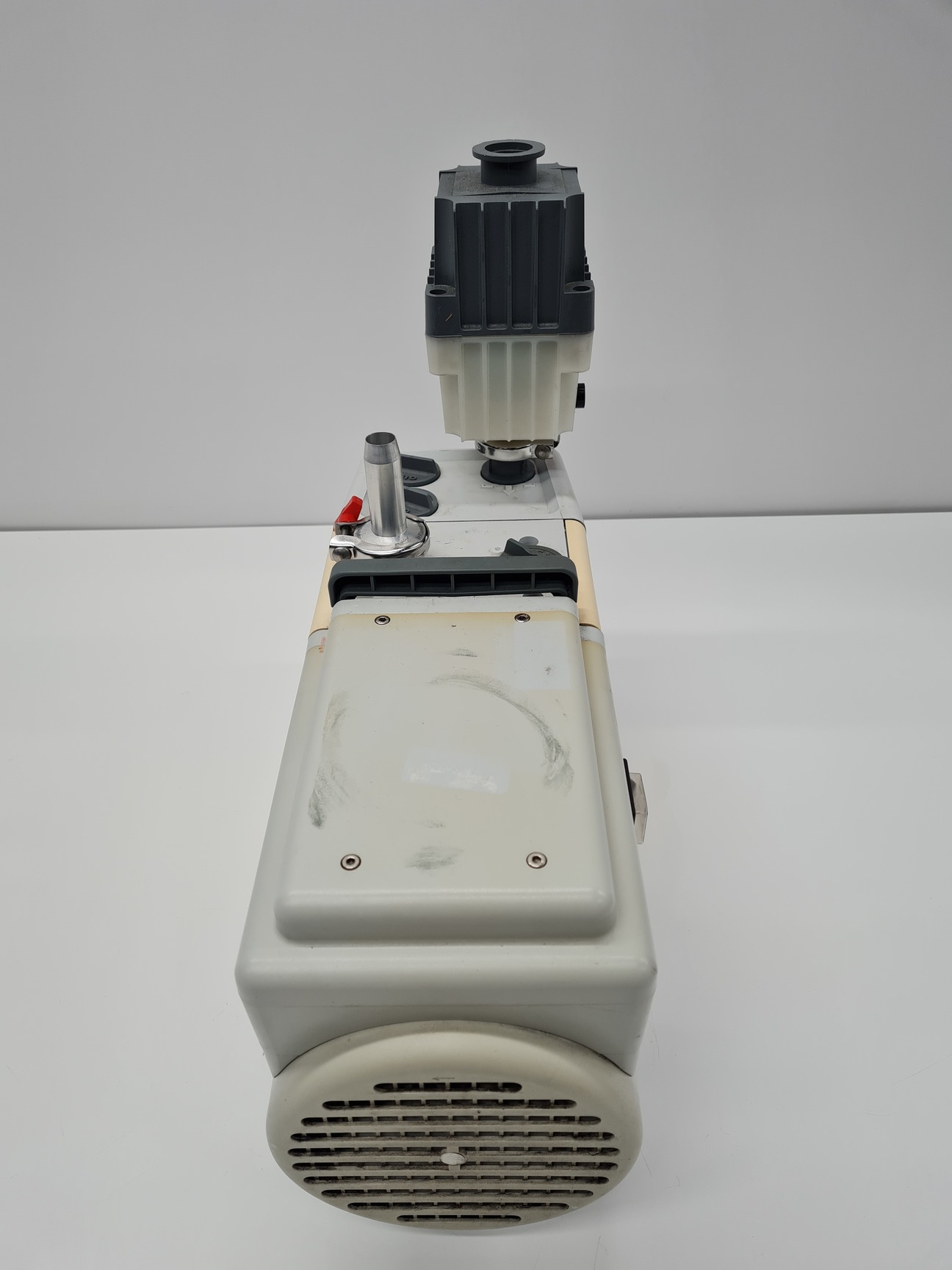Image of Edwards RV3 Rotary Vane Vacuum Pump Code No. A652-01-903 Lab