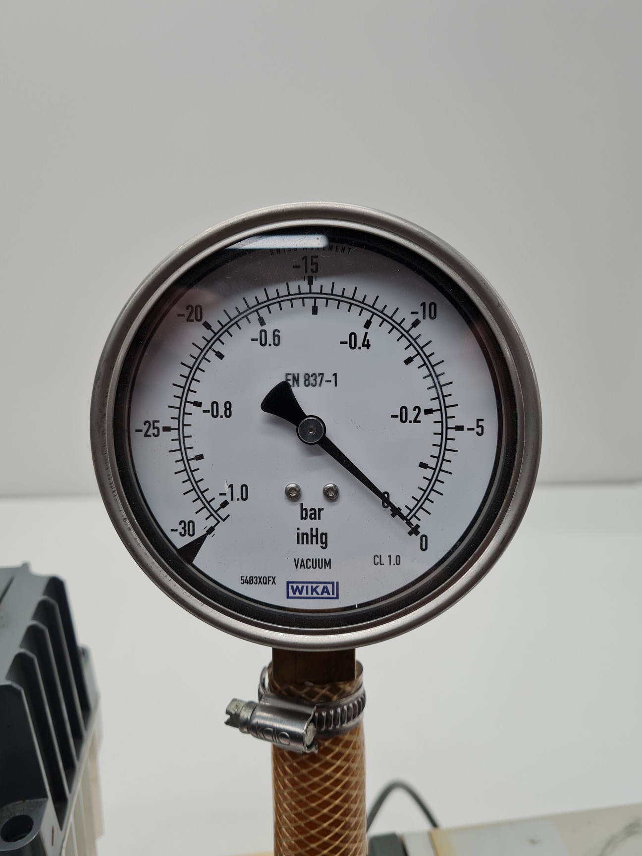 Image of Edwards RV3 Rotary Vane Vacuum Pump Code No. A652-01-903 Lab