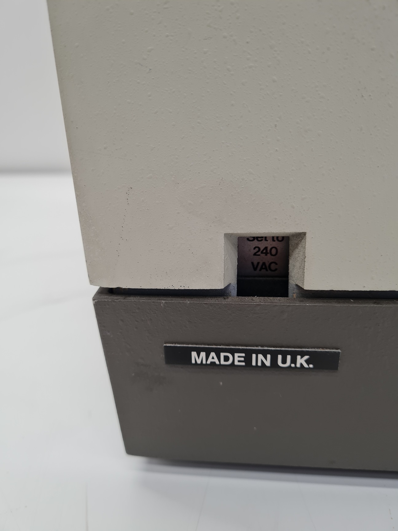 Image of Perkin Elmer LC 240 Fluorescence Detector Lab