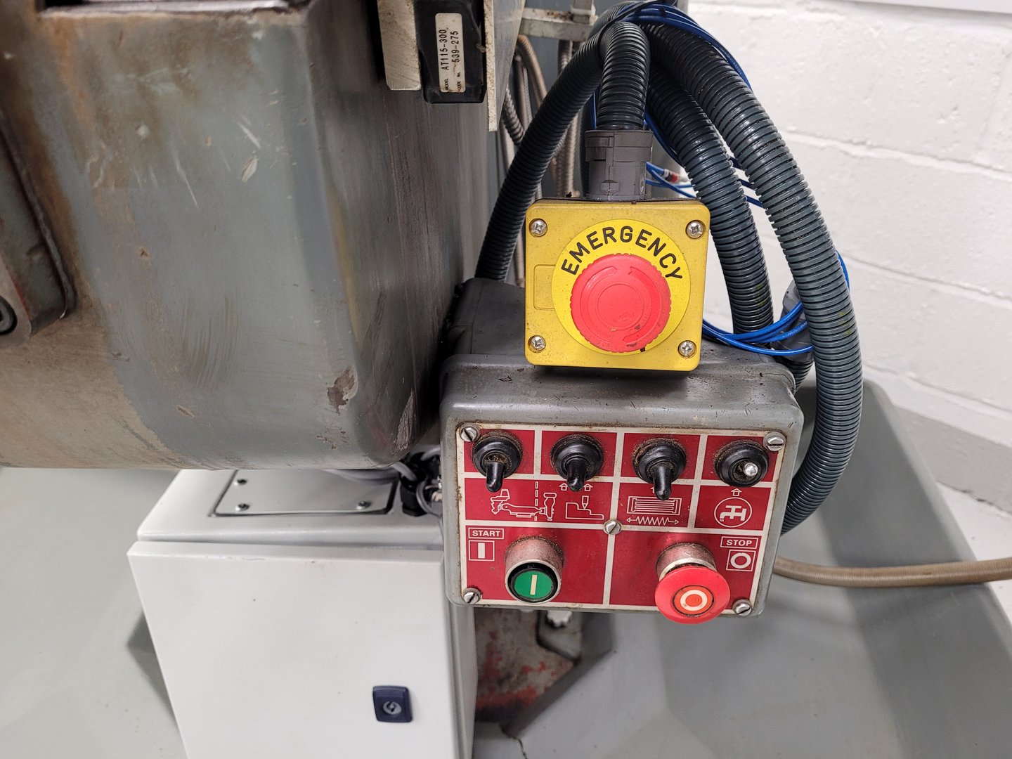 Image of Bridgeport JB12568 Milling Machine