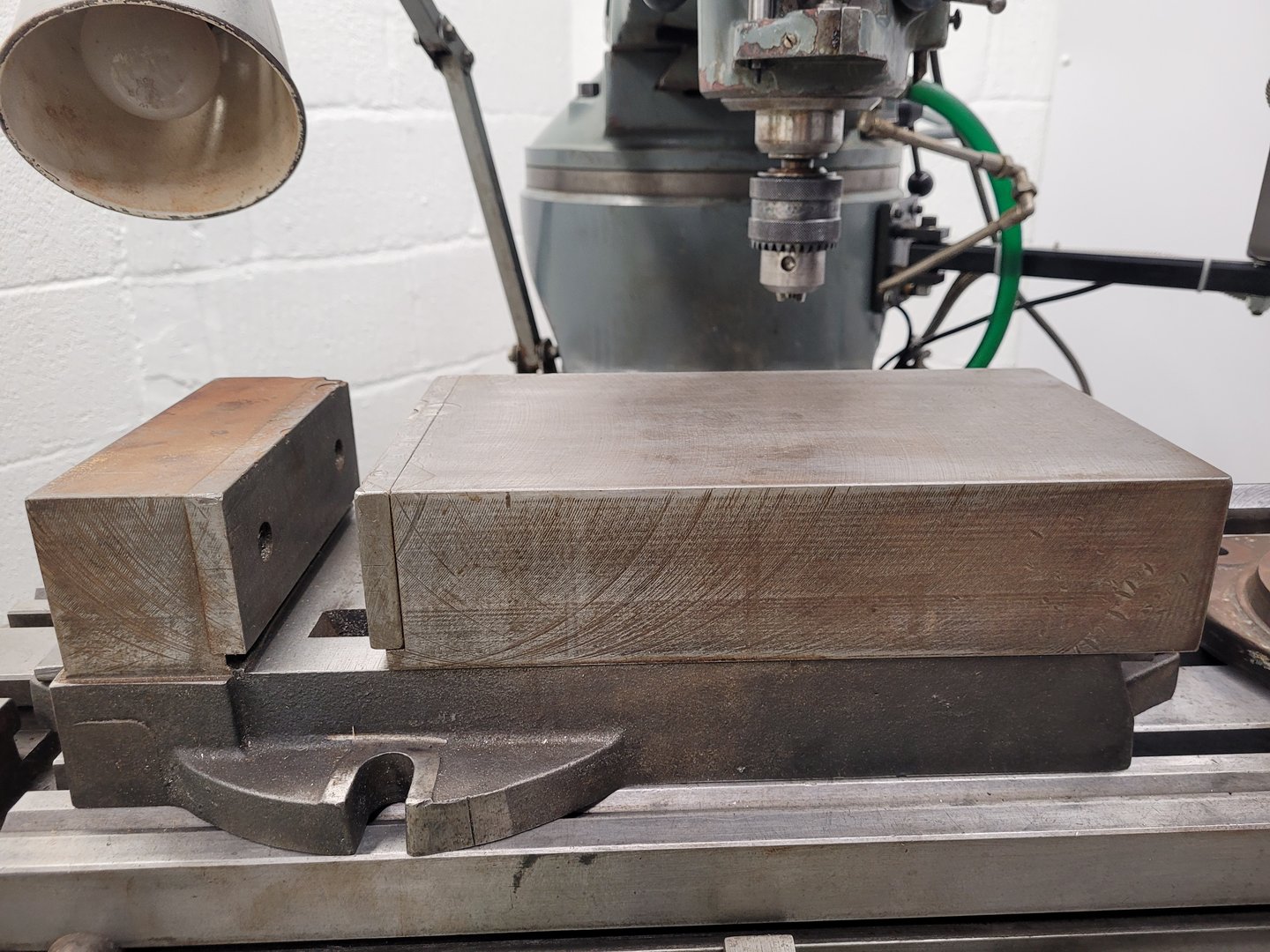 Image of Bridgeport JB12568 Milling Machine