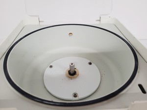 Thumbnail image of Savant Speed Vac SVC100 and Vacuubrand Type MZ2C Vacuum Pump