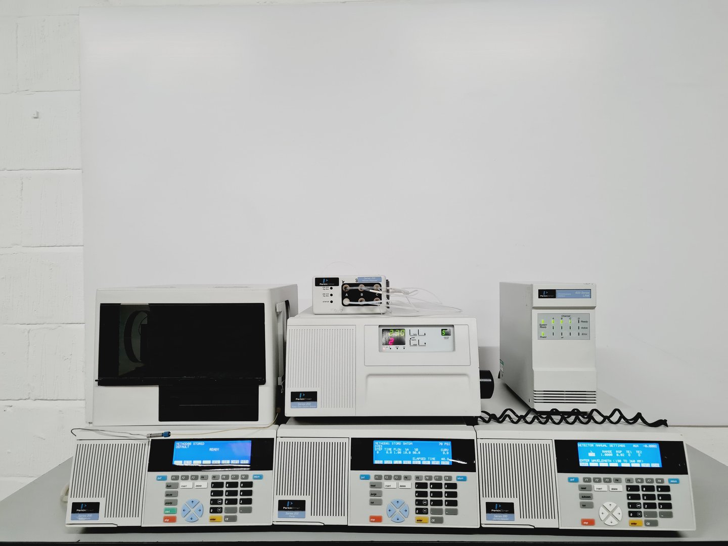 Image of Perkin Elmer 200 Series HPLC System with PC & Software Lab