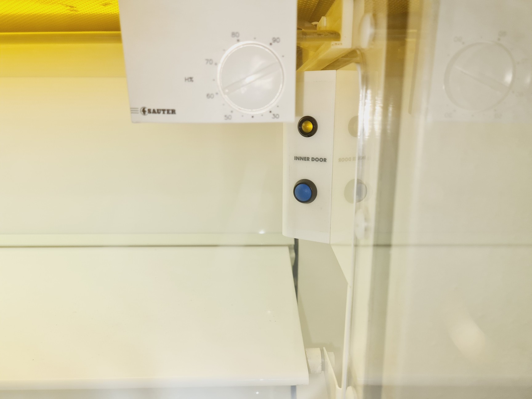 Image of DW Scientific MACS-MG-1000 Anaerobic Workstation Laboratory Incubated Glovebox 