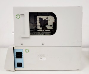 Thumbnail image of Perkin Elmer Series 200 HPLC System - Autosampler, Vacuum Degasser, LC Pump Lab