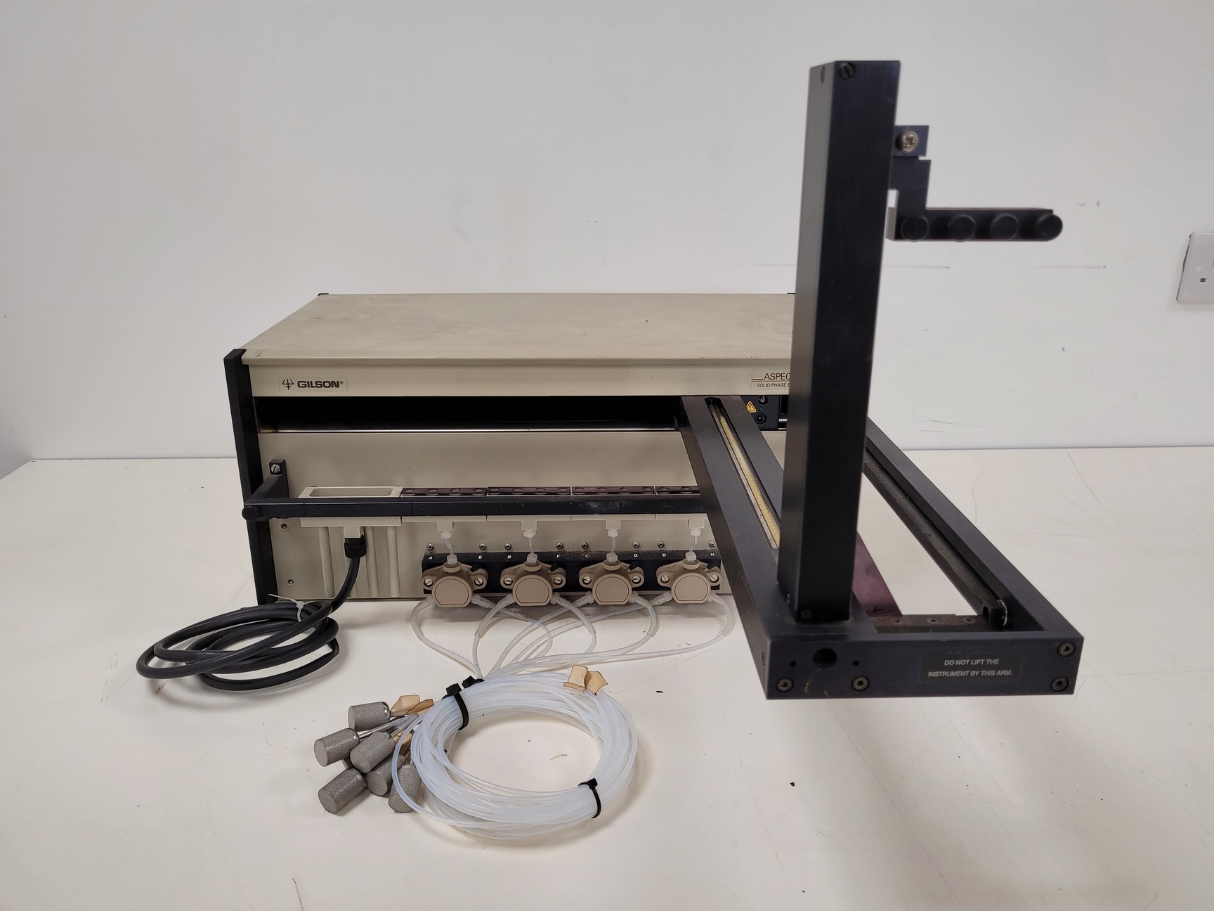 Image of Gilson Aspec XL4  HPLC System - 305 Pump, 805 Manometric Module, 811C Mixer Lab