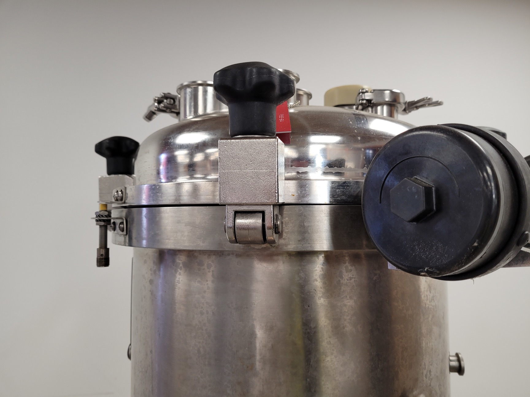 Image of New Brunswick Scientific BioFlo Pro 75l Fermentor System with Vessel Lab