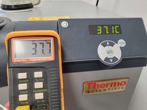 Thumbnail image of Thermo Fisher Scientific Neslab ThermoFlex2500 Recirculating Chiller Lab